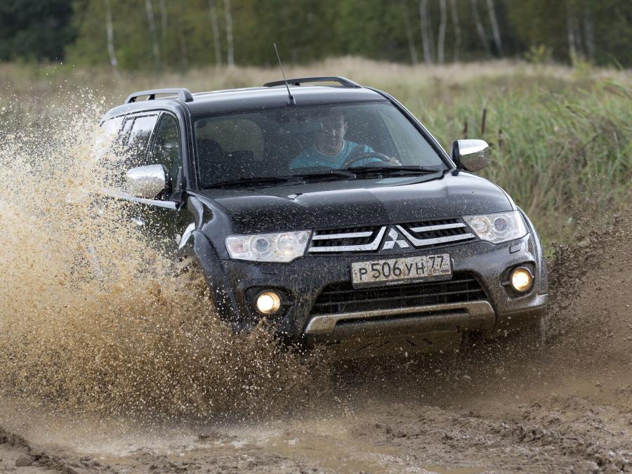  Mitsubishi Pajero Sport 2013 года  (фото 27 из 34)